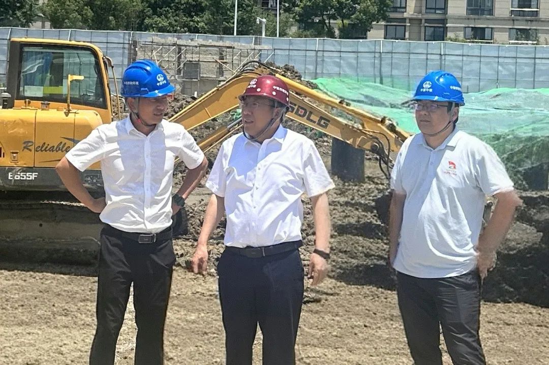 公司党委书记、董事长李明华到苏州清树湾项目检查指导工作.jpg